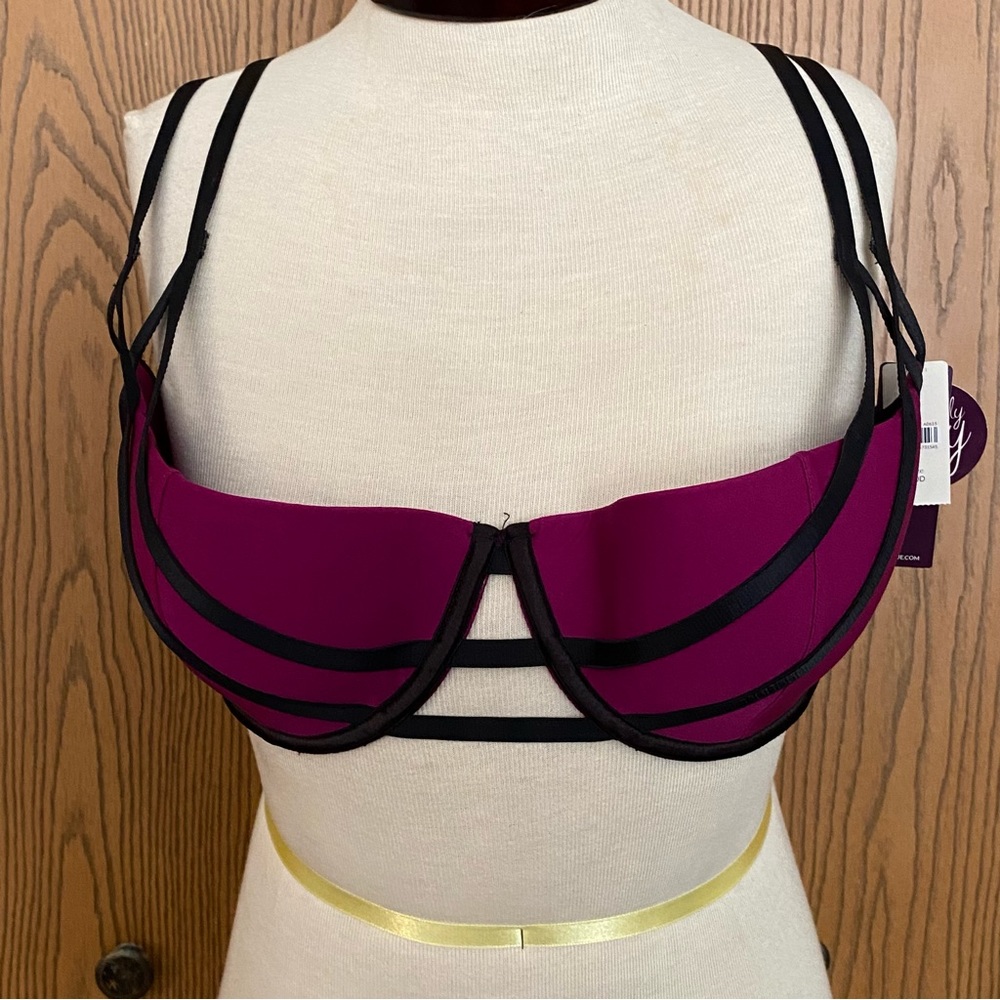 Cacique seriously sexy cleavage bra